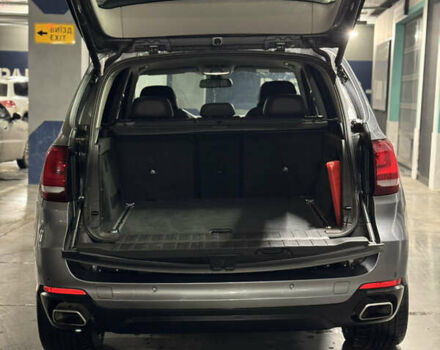 Сірий БМВ Х5, об'ємом двигуна 2.99 л та пробігом 302 тис. км за 27500 $, фото 9 на Automoto.ua