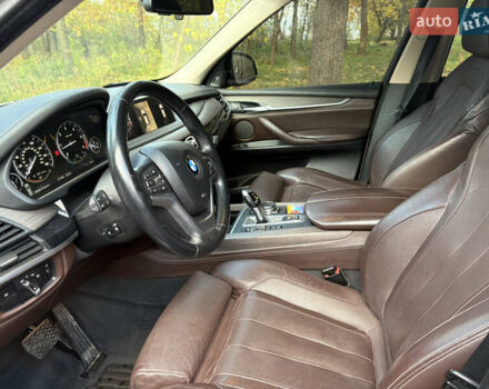 Сірий БМВ Х5, об'ємом двигуна 2.99 л та пробігом 217 тис. км за 34300 $, фото 3 на Automoto.ua