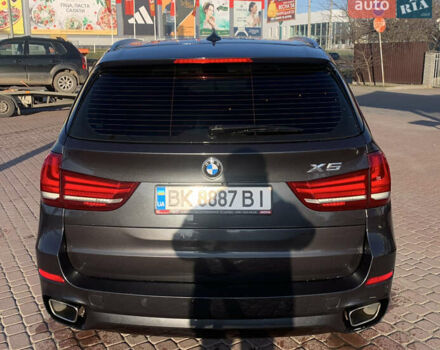 Сірий БМВ Х5, об'ємом двигуна 2.99 л та пробігом 300 тис. км за 25000 $, фото 7 на Automoto.ua