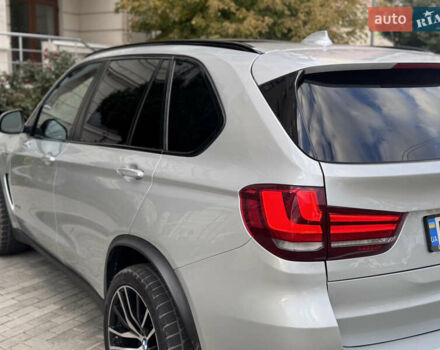 Серый БМВ Х5, объемом двигателя 3 л и пробегом 161 тыс. км за 21990 $, фото 41 на Automoto.ua