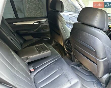Серый БМВ Х5, объемом двигателя 2 л и пробегом 271 тыс. км за 21950 $, фото 15 на Automoto.ua
