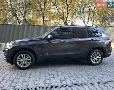 Серый БМВ Х5, объемом двигателя 2 л и пробегом 271 тыс. км за 21950 $, фото 9 на Automoto.ua