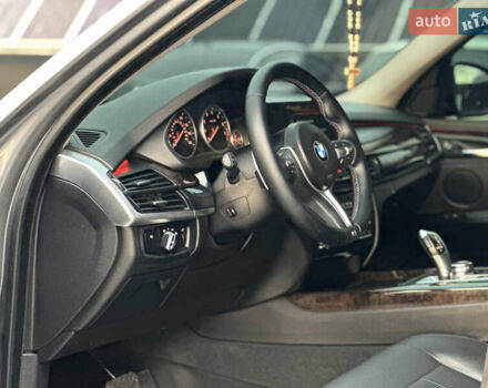 Серый БМВ Х5, объемом двигателя 0 л и пробегом 160 тыс. км за 23500 $, фото 60 на Automoto.ua