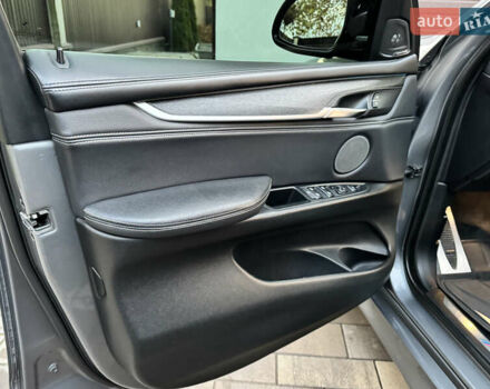 Сірий БМВ Х5, об'ємом двигуна 2.99 л та пробігом 195 тис. км за 33700 $, фото 7 на Automoto.ua