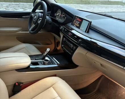 БМВ Х5 2014 в Днепре (Днепропетровске) на Automoto.ua Серый БМВ Х5, объемом двигателя 3 л и пробегом 240 тыс. км за 25000 $, фото 3 на Automoto.ua