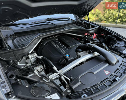 Сірий БМВ Х5, об'ємом двигуна 3 л та пробігом 205 тис. км за 19900 $, фото 52 на Automoto.ua