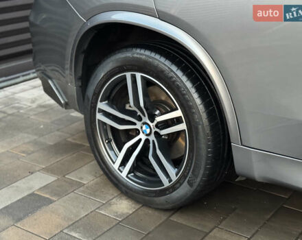 Сірий БМВ Х5, об'ємом двигуна 2.99 л та пробігом 195 тис. км за 33700 $, фото 27 на Automoto.ua