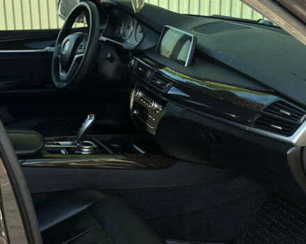 Серый БМВ Х5, объемом двигателя 2.98 л и пробегом 142 тыс. км за 20900 $, фото 18 на Automoto.ua