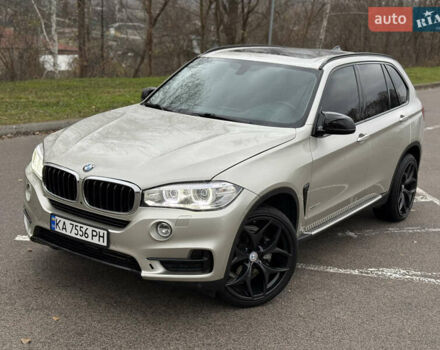 Серый БМВ Х5, объемом двигателя 3 л и пробегом 240 тыс. км за 19900 $, фото 1 на Automoto.ua