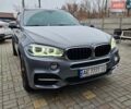 Серый БМВ Х5, объемом двигателя 2.98 л и пробегом 137 тыс. км за 27000 $, фото 1 на Automoto.ua