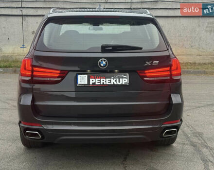 Серый БМВ Х5, объемом двигателя 2.99 л и пробегом 259 тыс. км за 27999 $, фото 4 на Automoto.ua