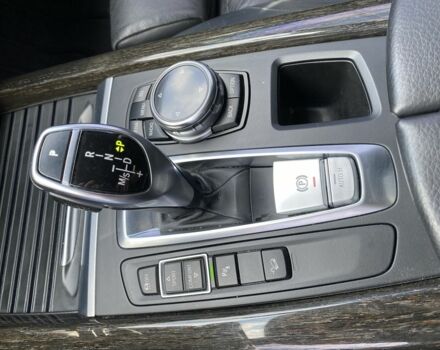 Серый БМВ Х5, объемом двигателя 2 л и пробегом 232 тыс. км за 27000 $, фото 11 на Automoto.ua