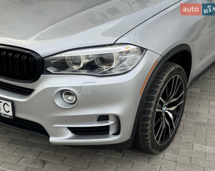 Серый БМВ Х5, объемом двигателя 3 л и пробегом 161 тыс. км за 21990 $, фото 10 на Automoto.ua