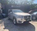 Серый БМВ Х5, объемом двигателя 3 л и пробегом 270 тыс. км за 23800 $, фото 1 на Automoto.ua