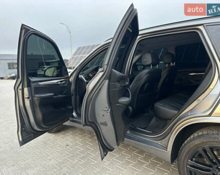 Серый БМВ Х5, объемом двигателя 0 л и пробегом 160 тыс. км за 23500 $, фото 59 на Automoto.ua