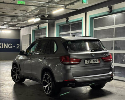 Сірий БМВ Х5, об'ємом двигуна 2.99 л та пробігом 302 тис. км за 27500 $, фото 2 на Automoto.ua