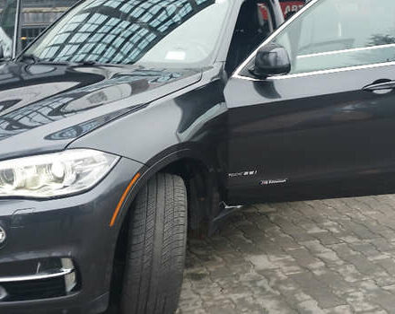 Сірий БМВ Х5, об'ємом двигуна 2.98 л та пробігом 280 тис. км за 18900 $, фото 18 на Automoto.ua