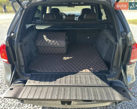 Серый БМВ Х5, объемом двигателя 3 л и пробегом 290 тыс. км за 29500 $, фото 18 на Automoto.ua