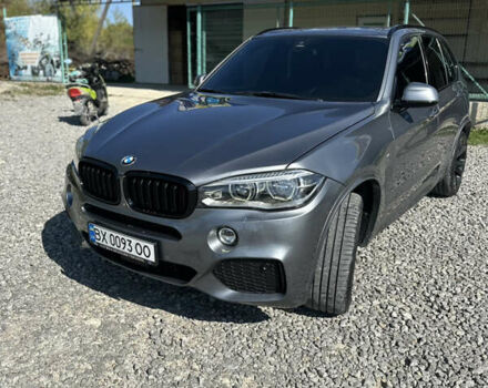 Серый БМВ Х5, объемом двигателя 3 л и пробегом 290 тыс. км за 29500 $, фото 26 на Automoto.ua