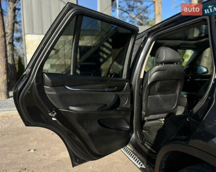 Серый БМВ Х5, объемом двигателя 2.98 л и пробегом 142 тыс. км за 20900 $, фото 10 на Automoto.ua