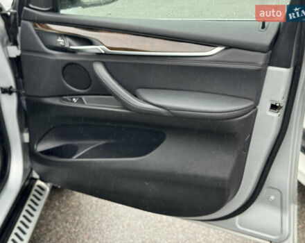 Сірий БМВ Х5, об'ємом двигуна 3 л та пробігом 240 тис. км за 15400 $, фото 16 на Automoto.ua