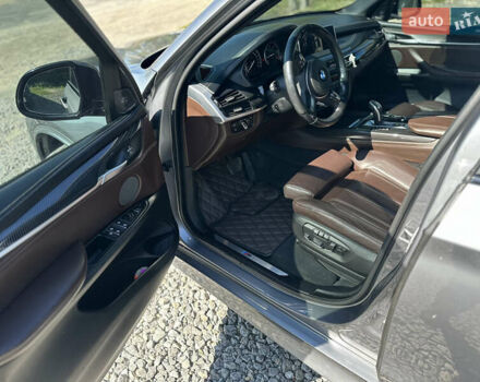 Серый БМВ Х5, объемом двигателя 3 л и пробегом 290 тыс. км за 29500 $, фото 14 на Automoto.ua
