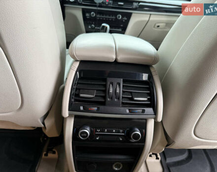 Серый БМВ Х5, объемом двигателя 2.98 л и пробегом 350 тыс. км за 18000 $, фото 6 на Automoto.ua