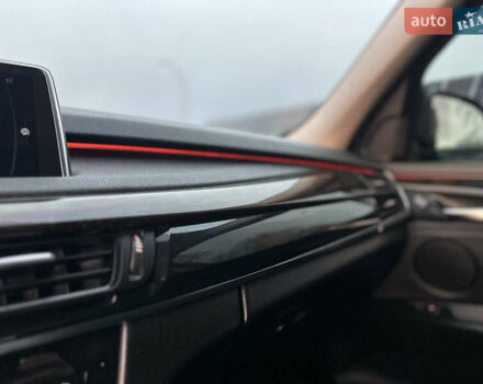 Серый БМВ Х5, объемом двигателя 0 л и пробегом 160 тыс. км за 23500 $, фото 56 на Automoto.ua