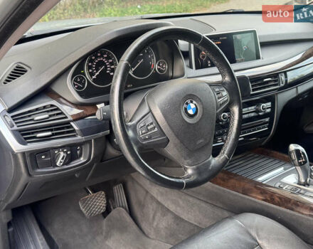 Серый БМВ Х5, объемом двигателя 3 л и пробегом 161 тыс. км за 21990 $, фото 56 на Automoto.ua
