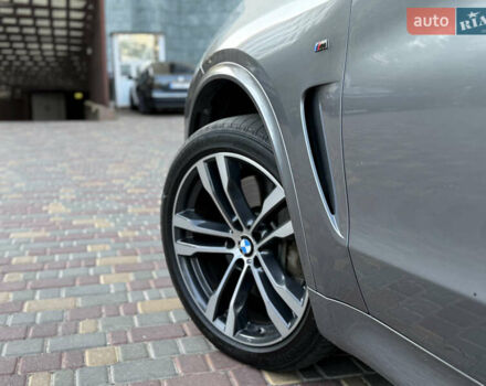 Серый БМВ Х5, объемом двигателя 2.99 л и пробегом 141 тыс. км за 38700 $, фото 13 на Automoto.ua