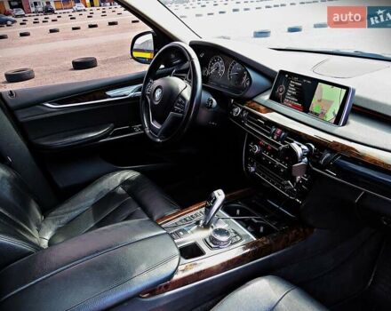 Серый БМВ Х5, объемом двигателя 2.98 л и пробегом 196 тыс. км за 21950 $, фото 49 на Automoto.ua