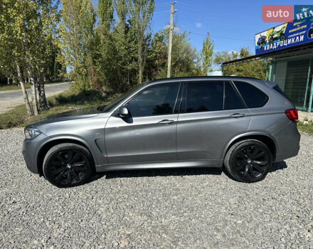 Серый БМВ Х5, объемом двигателя 3 л и пробегом 290 тыс. км за 29500 $, фото 5 на Automoto.ua