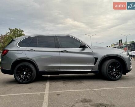 Серый БМВ Х5, объемом двигателя 2.98 л и пробегом 105 тыс. км за 24500 $, фото 12 на Automoto.ua