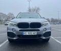 Серый БМВ Х5, объемом двигателя 2.98 л и пробегом 165 тыс. км за 22000 $, фото 1 на Automoto.ua