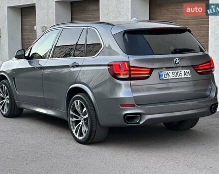 Серый БМВ Х5, объемом двигателя 2.99 л и пробегом 256 тыс. км за 30500 $, фото 10 на Automoto.ua