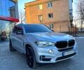 Серый БМВ Х5, объемом двигателя 3 л и пробегом 280 тыс. км за 26500 $, фото 1 на Automoto.ua