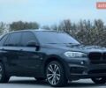 Серый БМВ Х5, объемом двигателя 2 л и пробегом 268 тыс. км за 21500 $, фото 2 на Automoto.ua