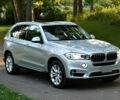 Серый БМВ Х5, объемом двигателя 3 л и пробегом 89 тыс. км за 5300 $, фото 1 на Automoto.ua