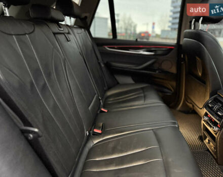 Серый БМВ Х5, объемом двигателя 3 л и пробегом 240 тыс. км за 19900 $, фото 18 на Automoto.ua