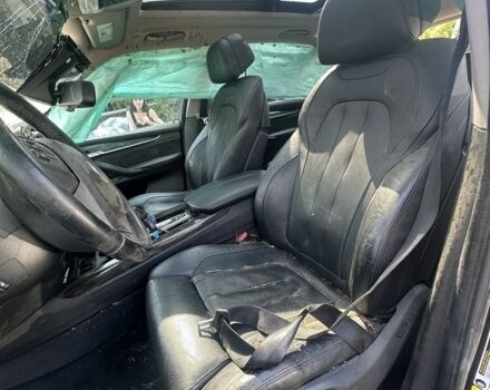 Серый БМВ Х5, объемом двигателя 3 л и пробегом 237 тыс. км за 100 $, фото 6 на Automoto.ua