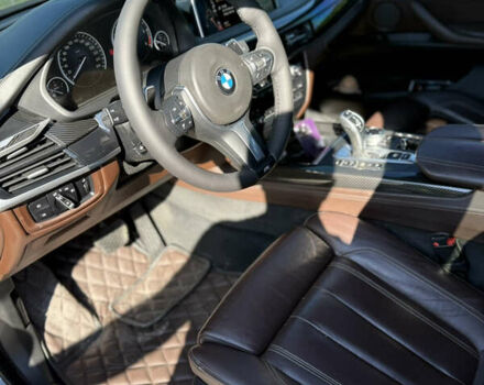 Серый БМВ Х5, объемом двигателя 3 л и пробегом 305 тыс. км за 28000 $, фото 10 на Automoto.ua