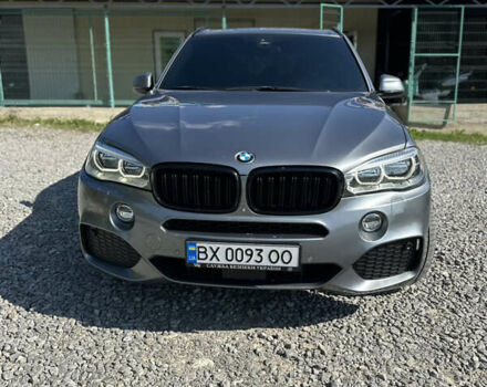 Серый БМВ Х5, объемом двигателя 3 л и пробегом 290 тыс. км за 29500 $, фото 1 на Automoto.ua