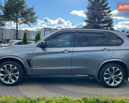 Серый БМВ Х5, объемом двигателя 2.98 л и пробегом 143 тыс. км за 28200 $, фото 3 на Automoto.ua