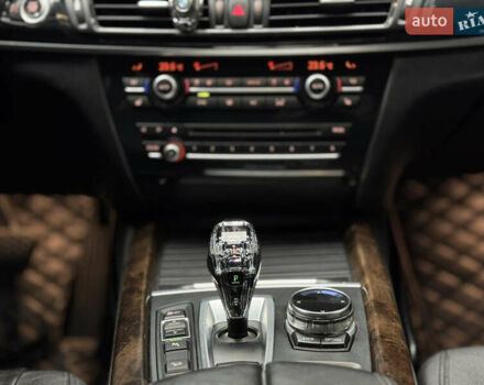 Серый БМВ Х5, объемом двигателя 3 л и пробегом 197 тыс. км за 23499 $, фото 50 на Automoto.ua