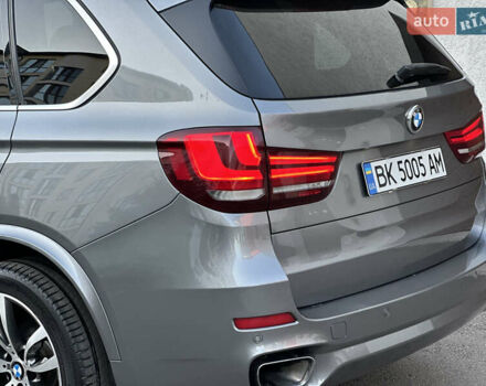 Серый БМВ Х5, объемом двигателя 2.99 л и пробегом 256 тыс. км за 30500 $, фото 11 на Automoto.ua