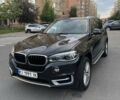 Серый БМВ Х5, объемом двигателя 3 л и пробегом 210 тыс. км за 20999 $, фото 1 на Automoto.ua