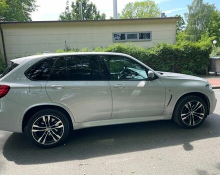 Серый БМВ Х5, объемом двигателя 3 л и пробегом 278 тыс. км за 34715 $, фото 3 на Automoto.ua