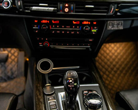 Серый БМВ Х5, объемом двигателя 2.99 л и пробегом 180 тыс. км за 37000 $, фото 22 на Automoto.ua