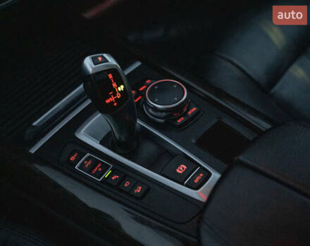 Сірий БМВ Х5, об'ємом двигуна 2.98 л та пробігом 208 тис. км за 21900 $, фото 33 на Automoto.ua