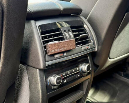 Серый БМВ Х5, объемом двигателя 2 л и пробегом 121 тыс. км за 32999 $, фото 10 на Automoto.ua